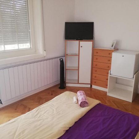 Pero Panzio Bed and Breakfast Debrecen Esterno foto