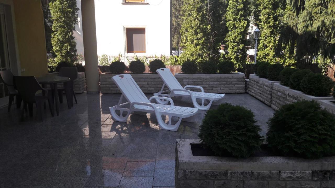 Pero Panzio Bed and Breakfast Debrecen Esterno foto