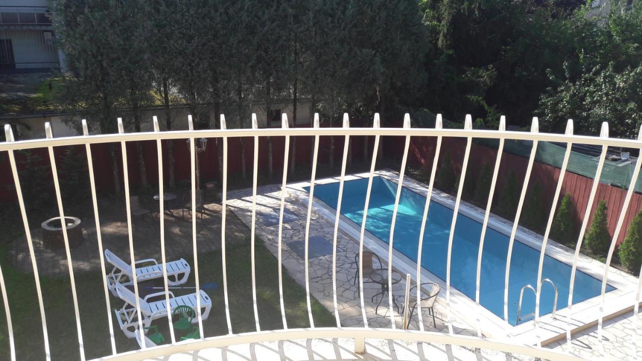 Pero Panzio Bed and Breakfast Debrecen Esterno foto