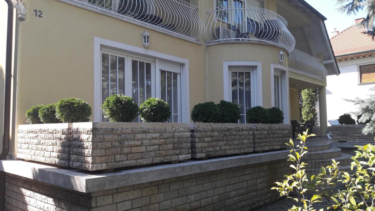 Pero Panzio Bed and Breakfast Debrecen Esterno foto